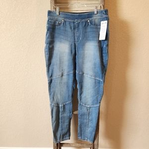 NWT- Seven7 Women's Pull On Legging Jean Jegging - Size 16
